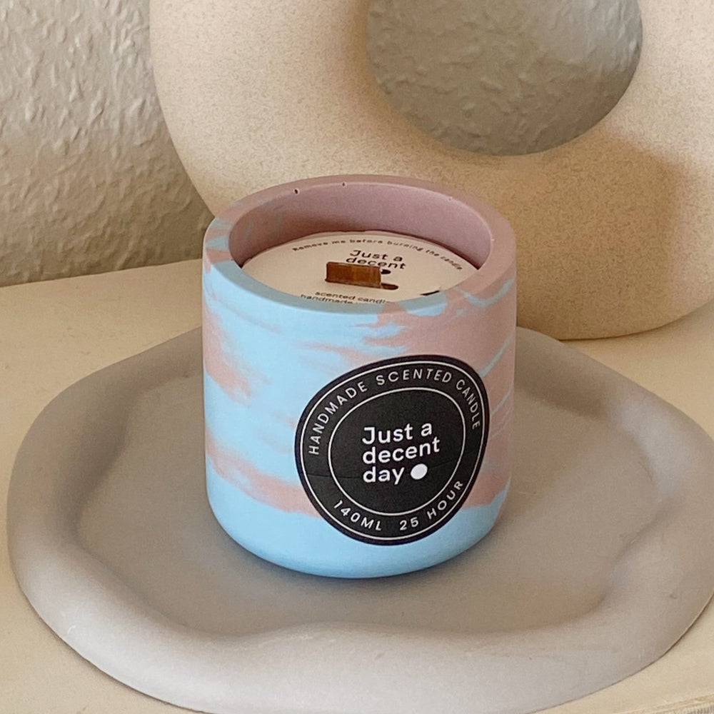 
                      
                        refillable scented candle - 03 ocean blue
                      
                    